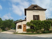 Typical Pigeons’House in the Dordogne with private pool for 2 to 8 people.