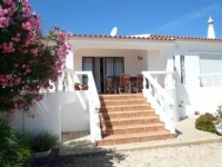 Algarve Carvoeiro villa with private pool and aircon. 800m from beach