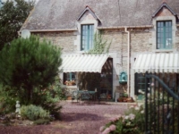 Farmhouse in Brittany Countryside with pool - Sleeps 8