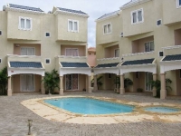 Luxurious 3 bedrooms apart, 2 mins to beach, security,pool,parking