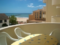 Lovely apartment in PRAIA DA ROCHA, BEACH front, SEA VIEW and POOL