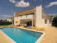 4 bed villa with pool to rent Guia
