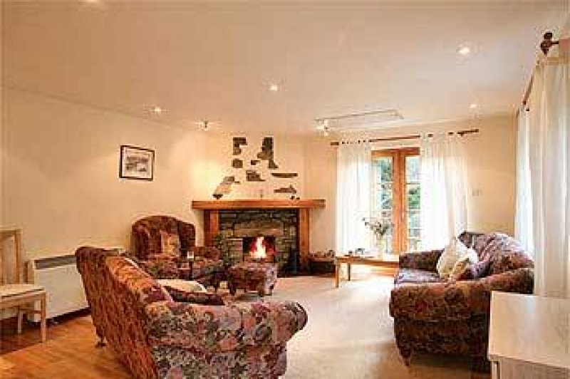 Detached cottage to rent Carrbridge Aviemore Scotland