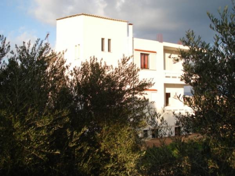 beautiful house in nature, close to the sandy beach of kasteli for ideal family holidays