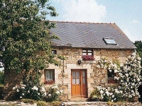 Restored stone house to rent Côtes d’Armor