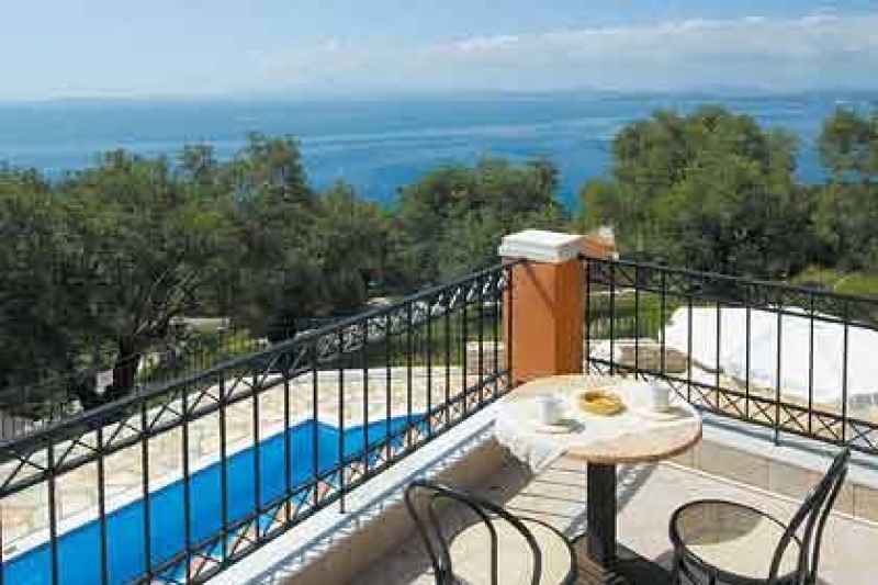 Villa with pool to rent Corfu Greek Islands