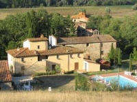 Apartment,Central Tuscany, Chianti area,  XVII cent. farm,garden and pool.
