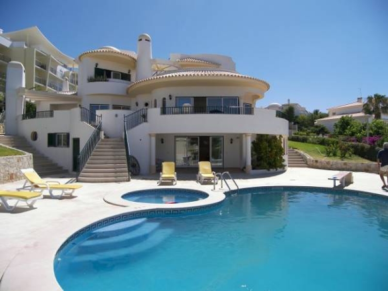 Villa in Albufeira, Central Algarve, Portugal - Central Algarve