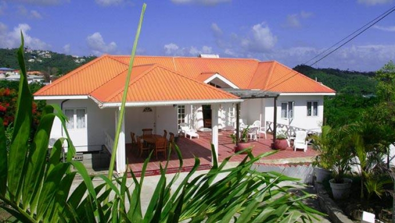 Villa to rent close to Grand Anse Beach