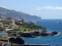 Funchal seaside self-catering holiday apartment