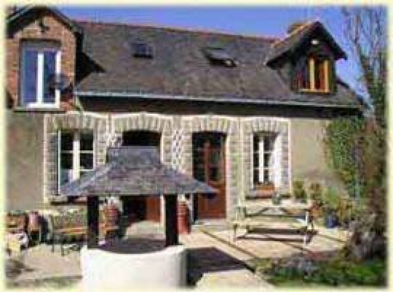 Delightful romantic detached cottage near Chateaubriant