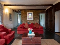 manor_red_lounge_219A5480-2
