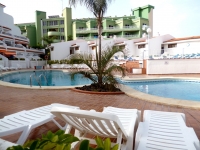 01 pool 2